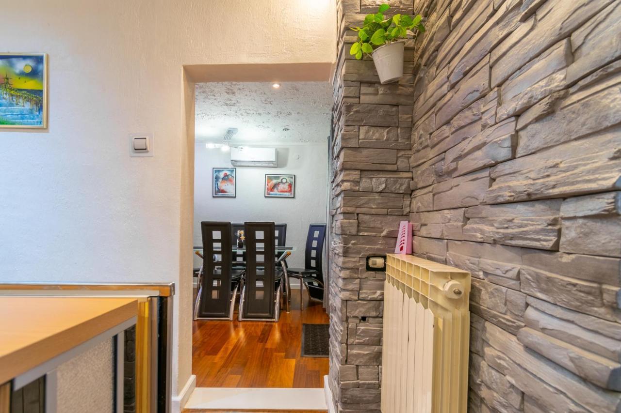 ברלה Apartments Villa Tomas מראה חיצוני תמונה