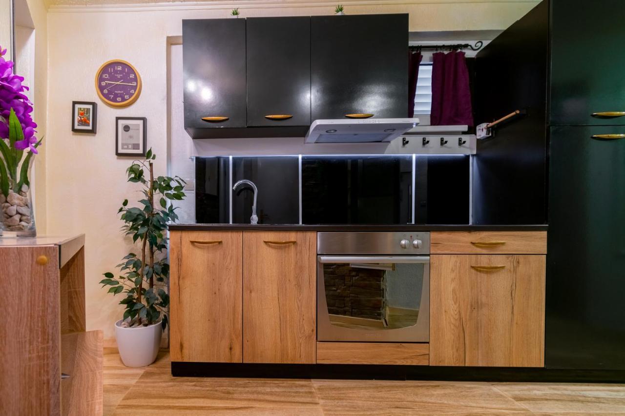 ברלה Apartments Villa Tomas מראה חיצוני תמונה