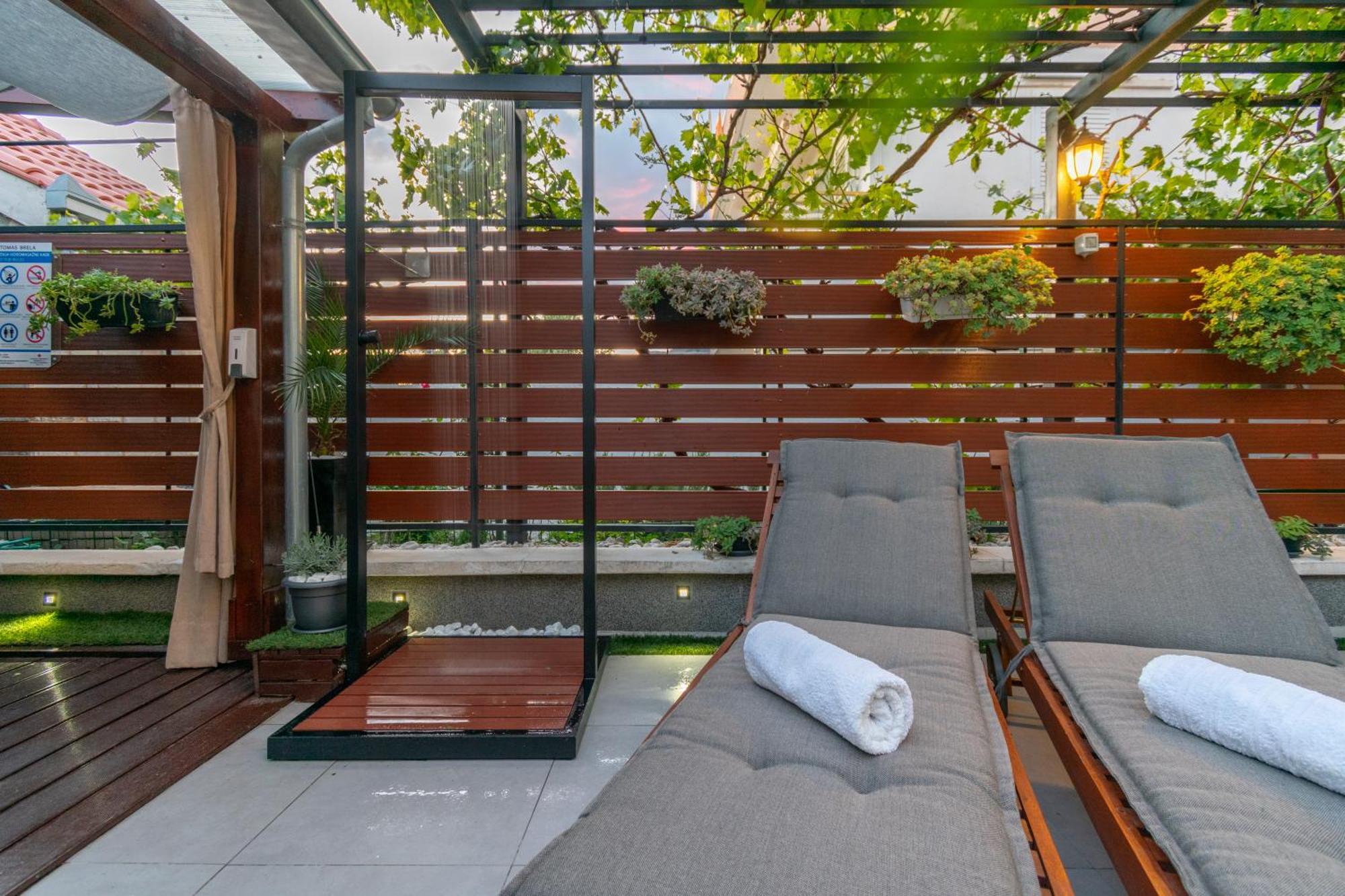 ברלה Apartments Villa Tomas מראה חיצוני תמונה