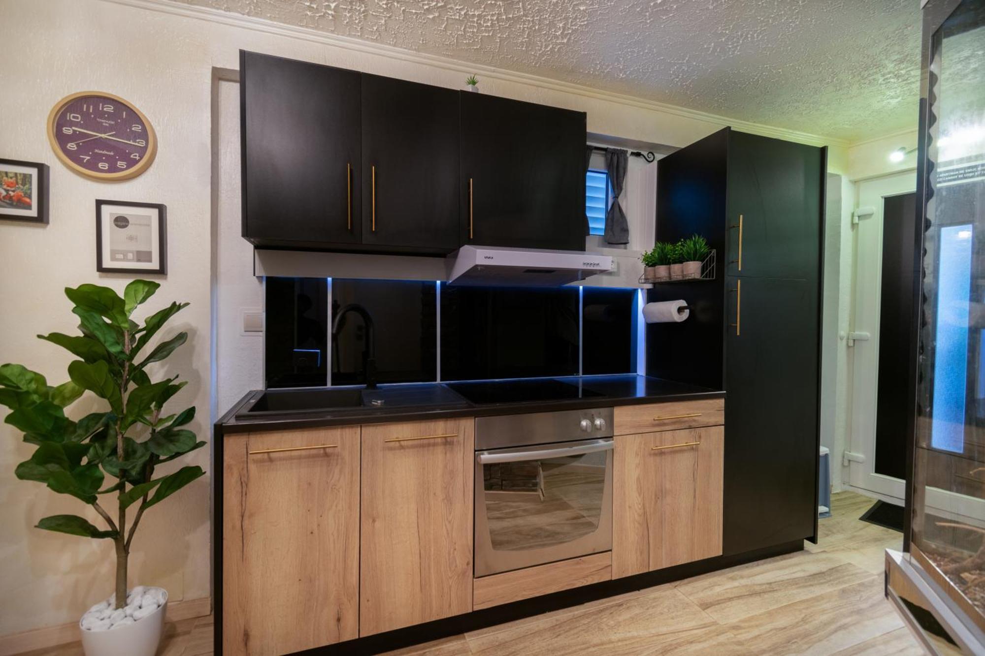 ברלה Apartments Villa Tomas מראה חיצוני תמונה